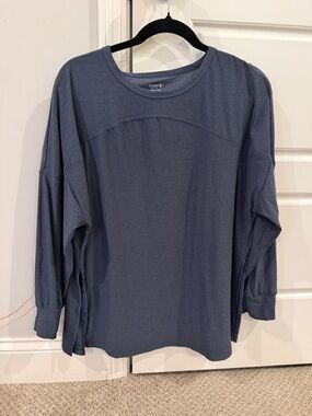 Old Navy Women's 3/4 sleeve active cloud 94 soft Tee